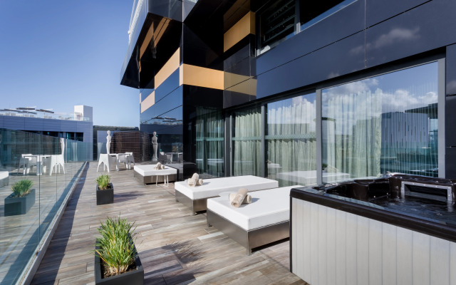 H Hotel