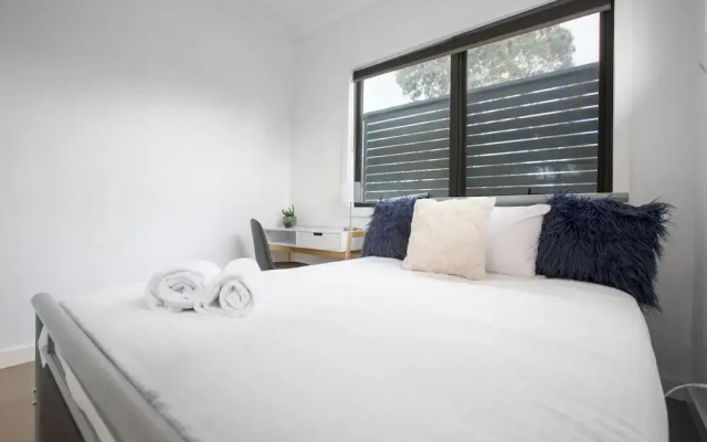 Stunning 3beds Near Knox Shopping Centro@wantirna