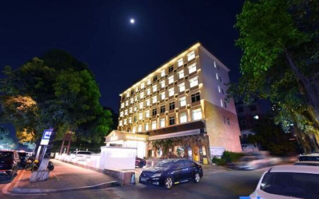 Qunxian Hotel