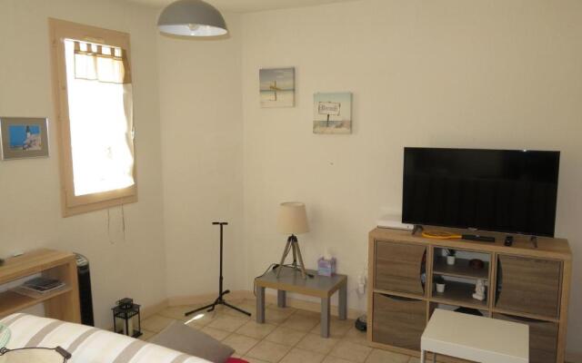 Appartement Sète, 2 pièces, 4 personnes - FR-1-338-392