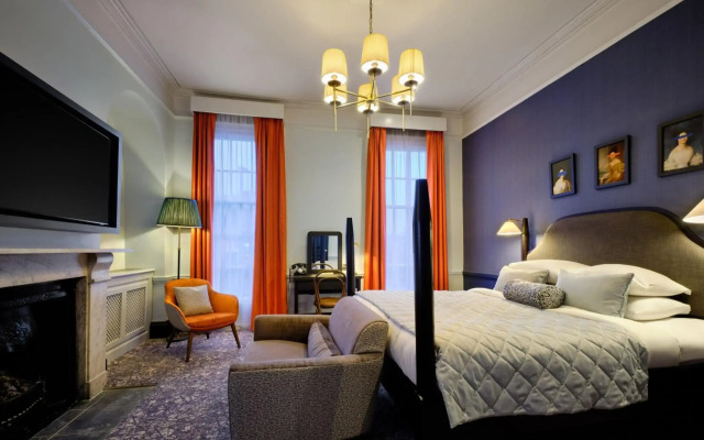Abbey Hotel