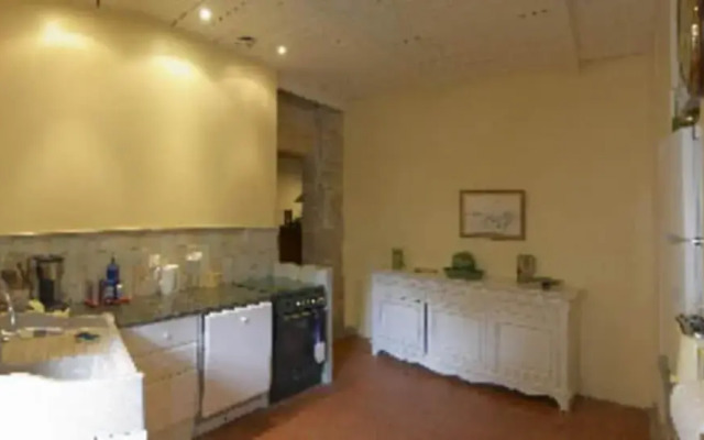 Apartment With 4 Bedrooms in Laudun-l'ardoise, With Wonderful Lake View, Enclosed Garden and Wifi