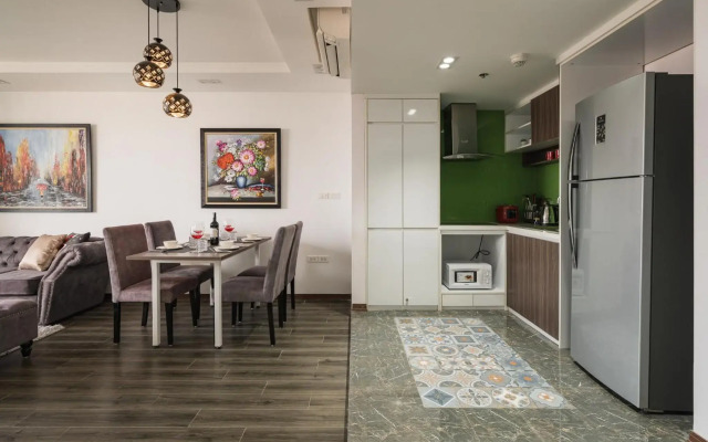 Troy House - D'Leroi Soleil - 59 Xuan Dieu