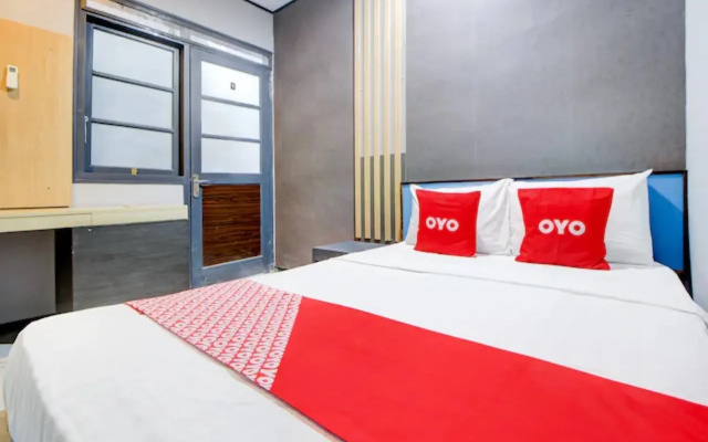 Hotel O Stasiun Tegal Near Alun-Alun  Formerly Ameera Guest House