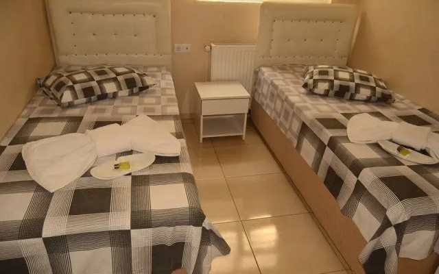 Yaman Hotel