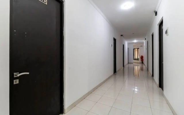 RedDoorz Plus near Trisakti University