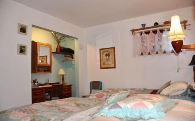 Whalesong Bed and Breakfast