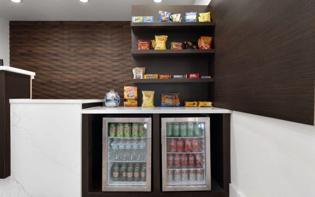 Wingate by Wyndham Savannah Gateway