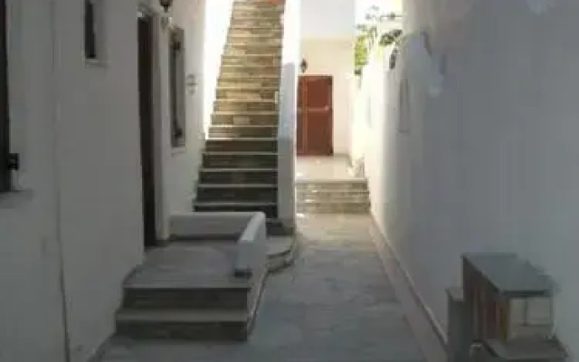 Tzogalis Apartments 1