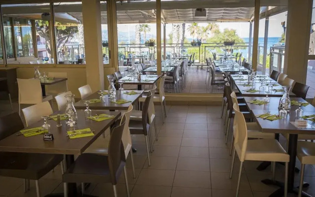 Hôtel Club L'Oustal del Mar