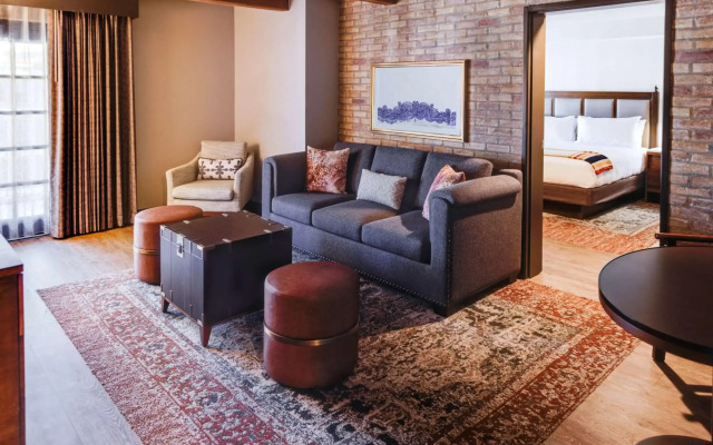 Estancia del Norte San Antonio, Tapestry Collection by Hilton