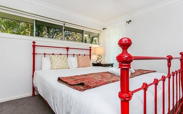 Your Luxury Escape - Red Bohemian