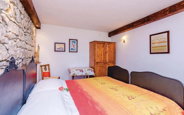 Awesome Home in Kuna Peljeska With Wifi and 4 Bedrooms