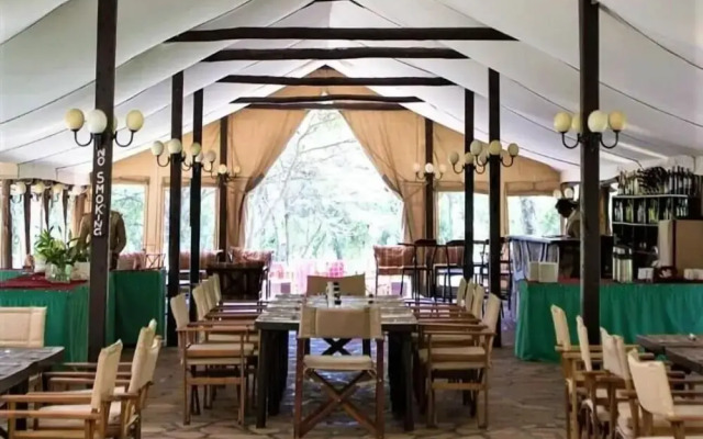 Sekenani Camp