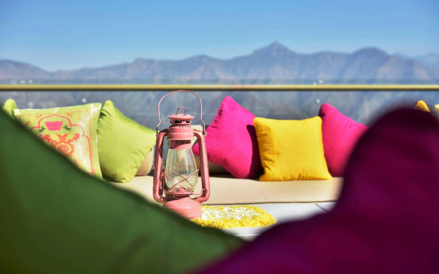 JW Marriott Mussoorie Walnut Grove Resort & Spa – Guest Rooms – Mussoorie