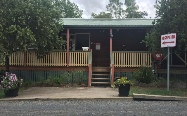 Sandy Hollow Tourist Park