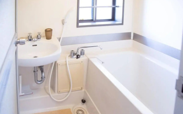 Modern Apartment near Hiroshima Station for 5 ppl