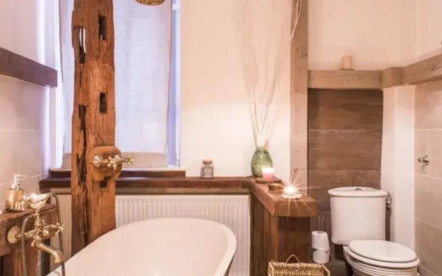 Art-Romantic Luxury Home