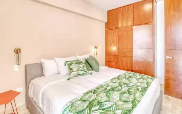 304 Amena Romantic Jungle PH w/ Private Pool & Gym