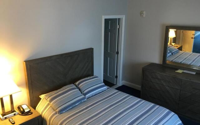 Rhea's Inn By The Sea