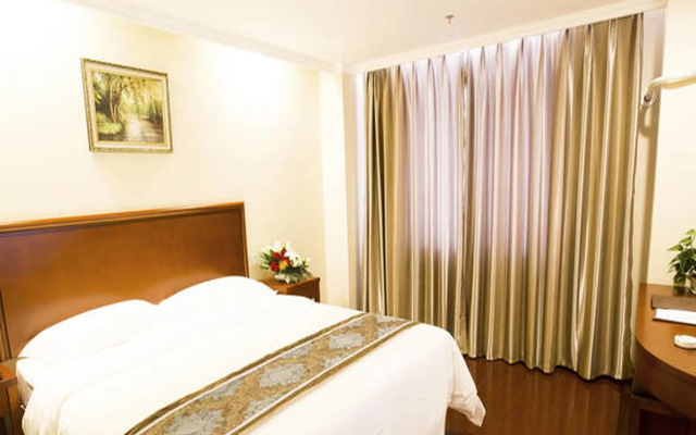 GreenTree Inn Zibo Zichuan District Flyover Business Hotel – Guest Rooms – Zibo