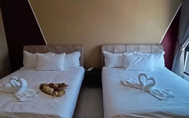 The Horizon Ipoh Dual L13A by Grab A Stay