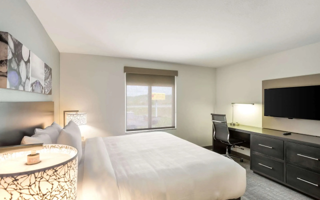 MainStay Suites Logan Ohio-Hocking Hills