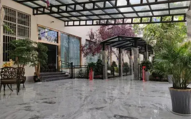 Ruishang Yuejing Hotel