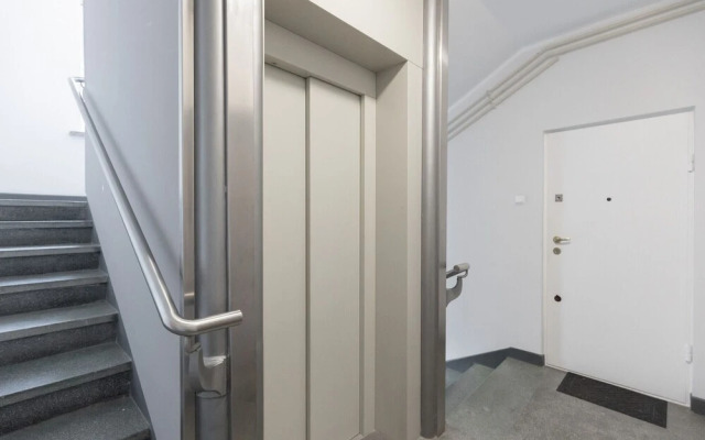Studio Świętokrzyska Warsaw by Renters