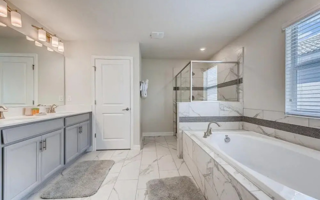 1596 MC - Enchanted 6BR Villa: Pool, Magic for 14