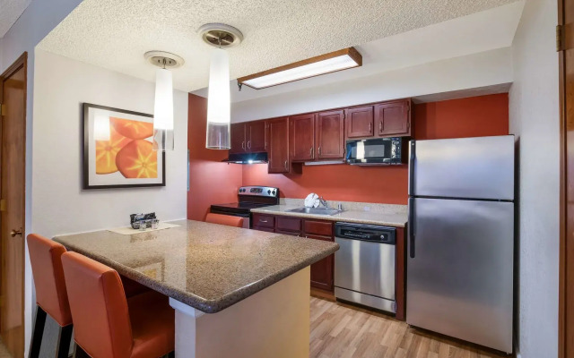 SenS Suites Livermore, SureStay Collection by Best Western