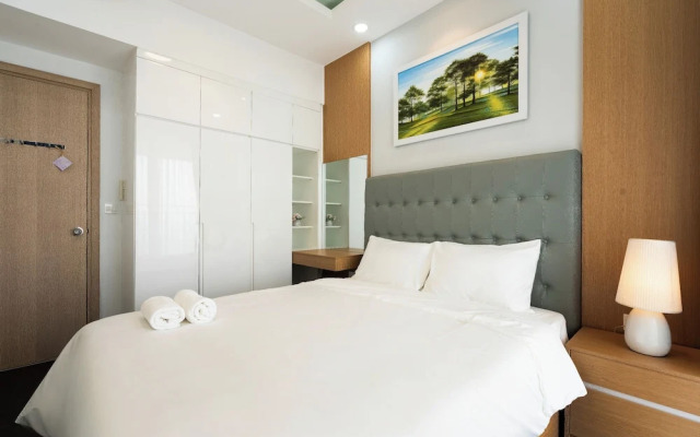 Golden Mansion - Transit Apt Free POOL & GYM