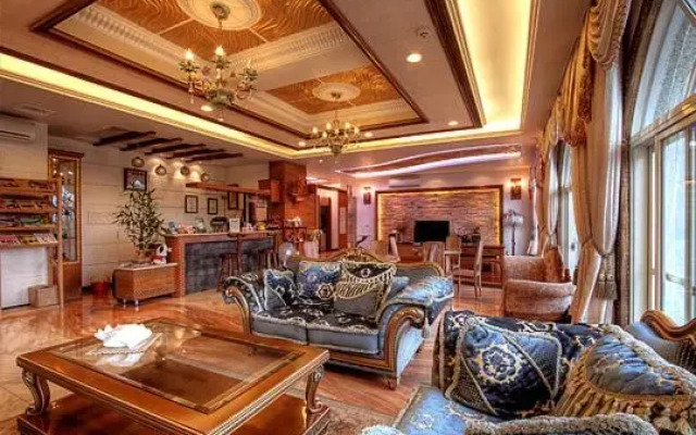 Aurora B&B