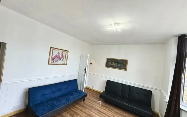 Detached 4beds - Windsor, Heathrow & London Access