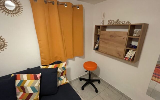 Cozy Furnished Basement Apartment