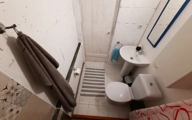 ada-art guesthouse