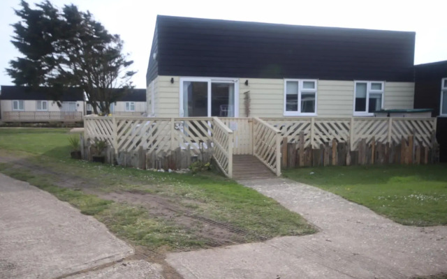 37A Medmerry Park 2 Bedroom Chalet