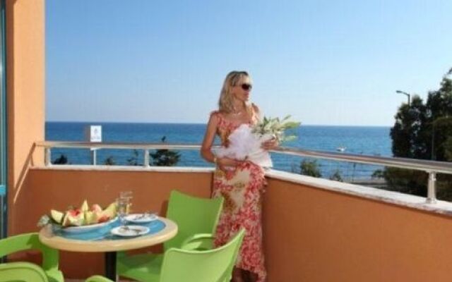 Öncül Beach Hotel - All Inclusive