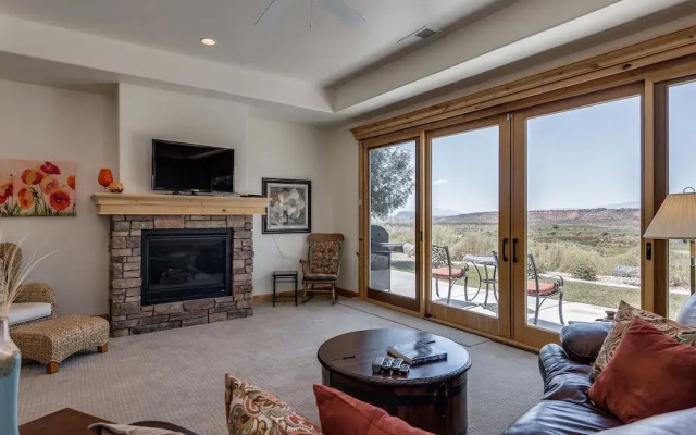 Canyon Villas at Coral Ridge