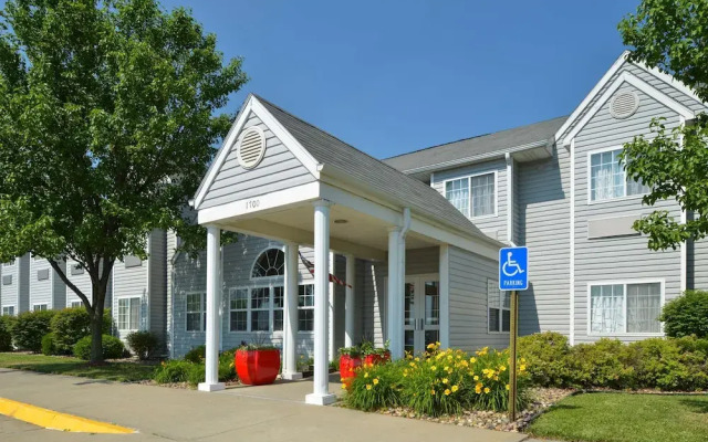 Sunset Inn & Suites