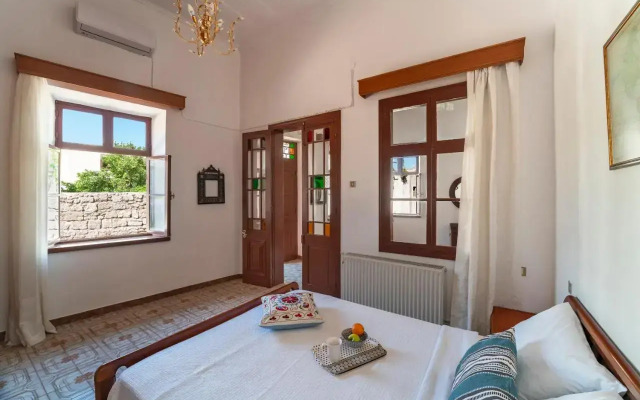 Traditional 3 bedroom house in the Old Town