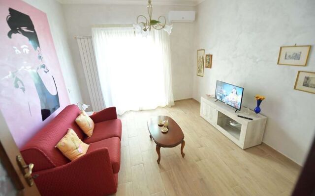 IzzHome La Signorina