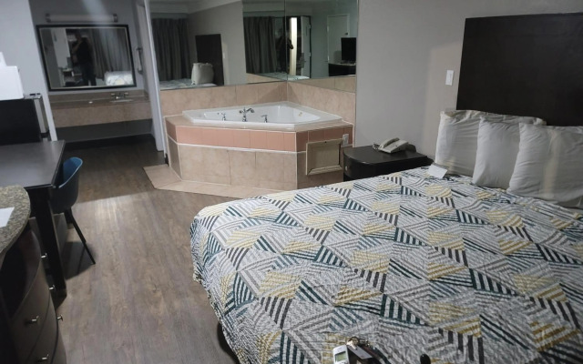 Studio 6 Suites Hinesville, GA