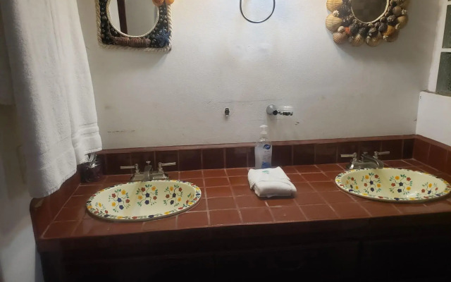 Casa Playa Baja