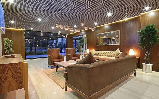 The Elegant Hotel