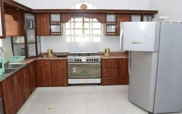 Red-37 - Bn Breek Villa