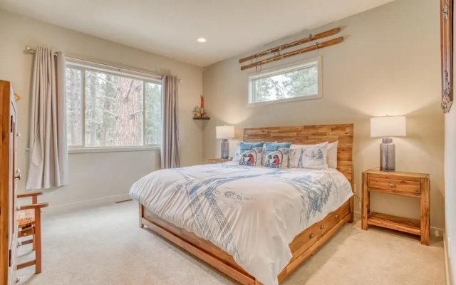 Pine Post Lodge