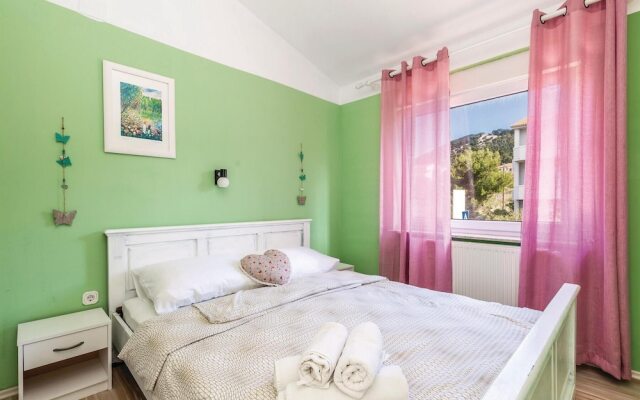 Amazing Home in Rab With Wifi and 3 Bedrooms