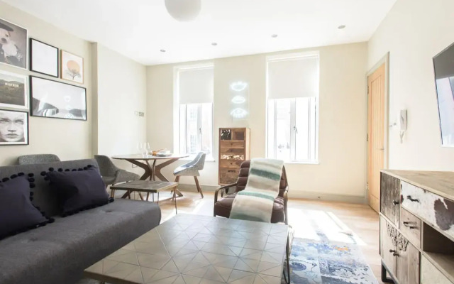 The Mayfair Parade - Trendy 1bdr Pied-a-terre in Central London