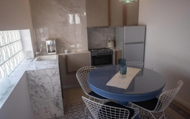 Athenian Yard Suites